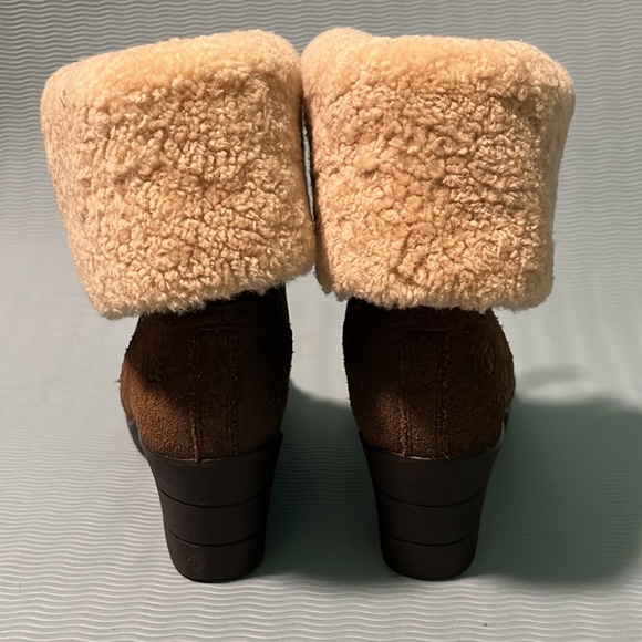 UGG winter waterproof boots, US size 7 - Picture 2 of 9